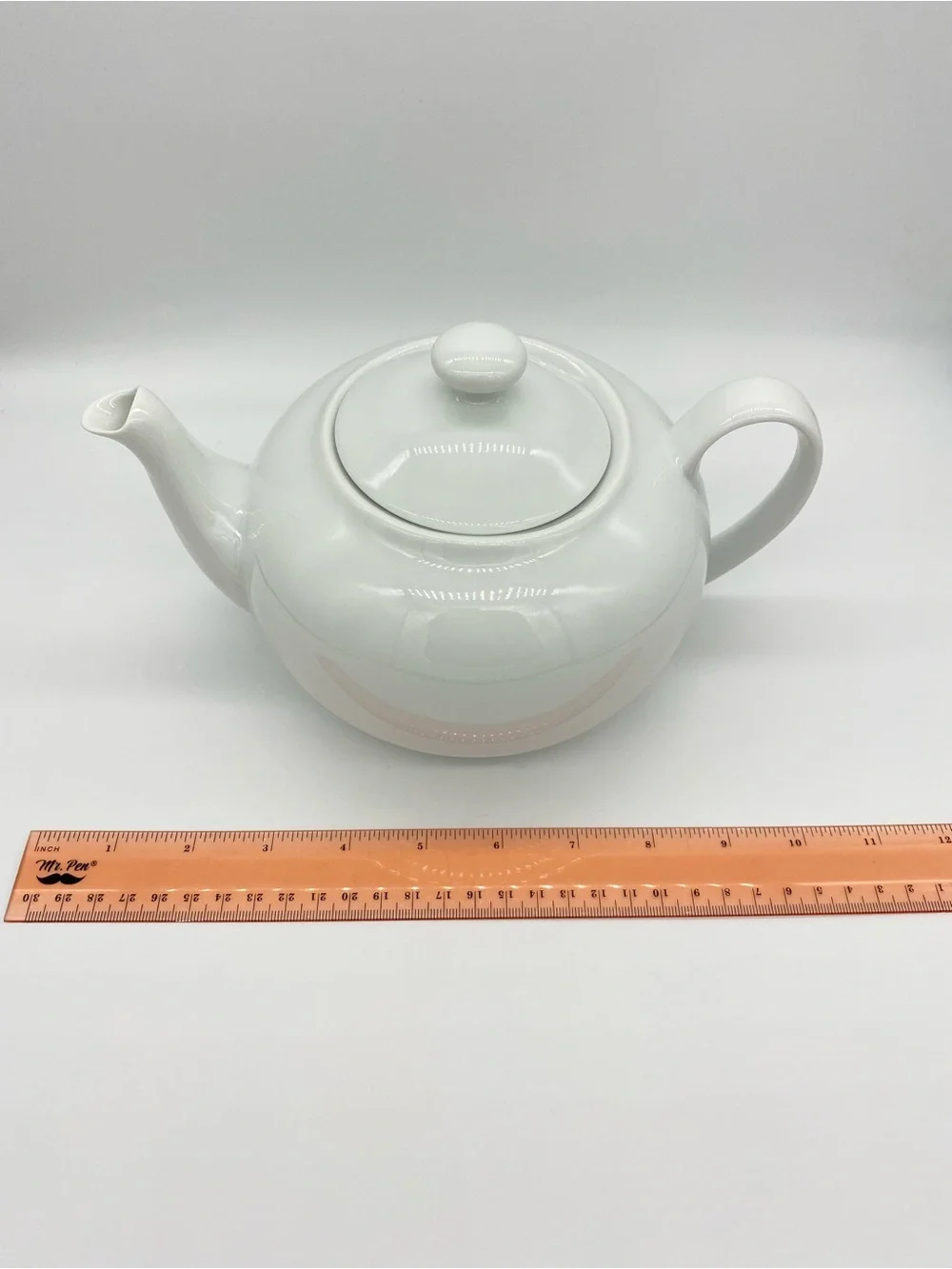 Classic White Ceramic Teapot with Lid Farmhouse Cottage Kitchen Tea Pot
